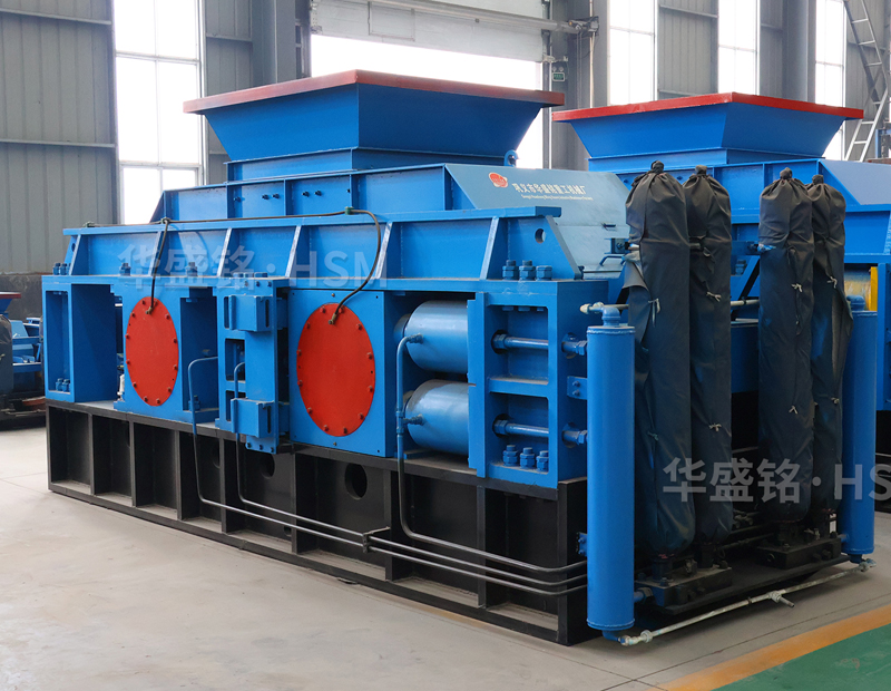 沙場用大型全液壓對輥制砂機多少錢一臺？